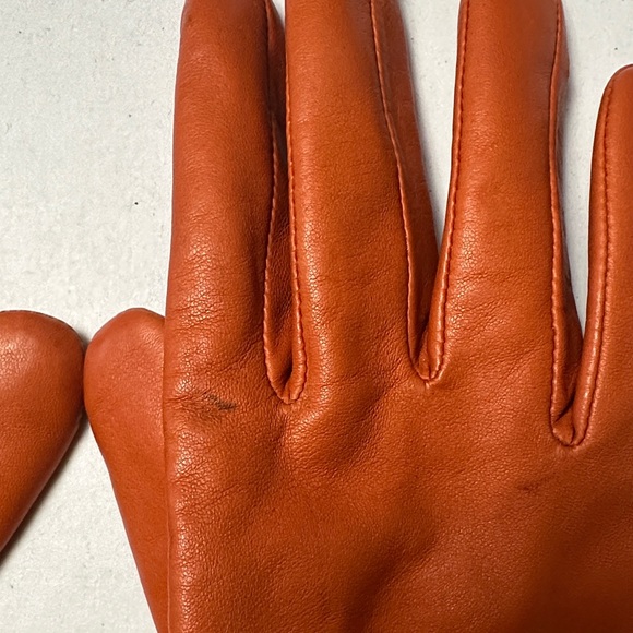Elegant Fownes Brothers  Orange wool lined Leather Gloves - Picture 6 of 8